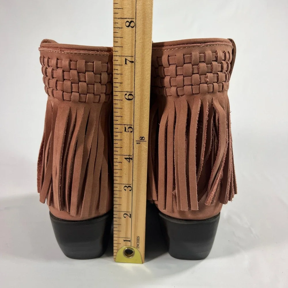 Frye Women's Sacha Short‎ Fringe Nubuck Leather Bootie in Rose Cake Size 6B Boho